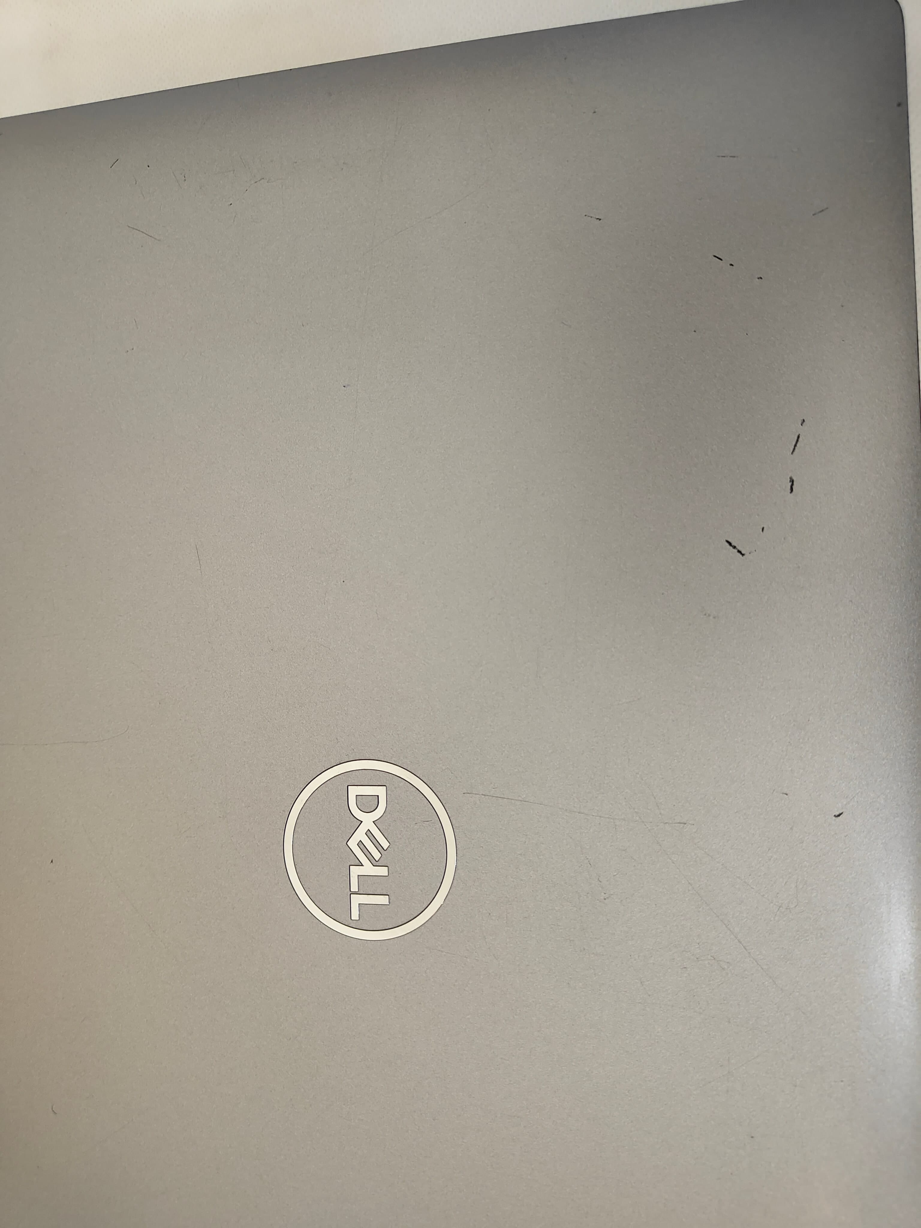 dell-precision-3551-fg-01096-1