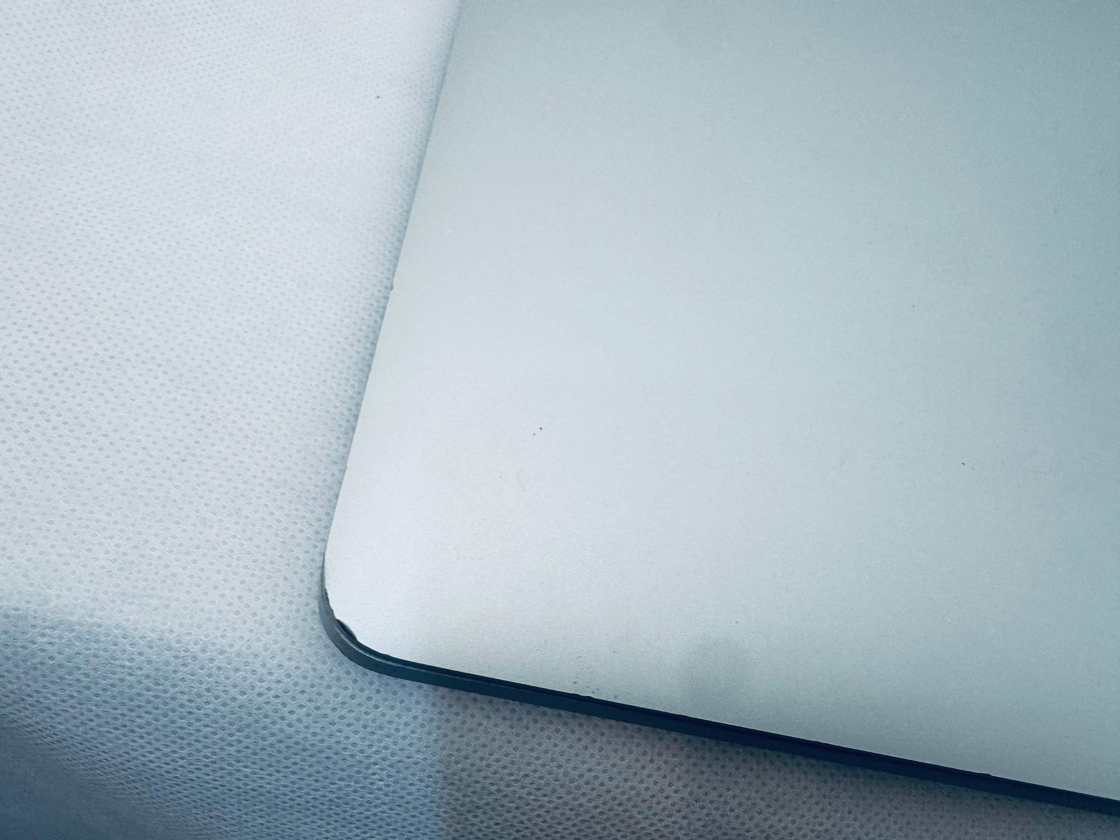 apple-macbook-pro-16-inch-fg-01105-8
