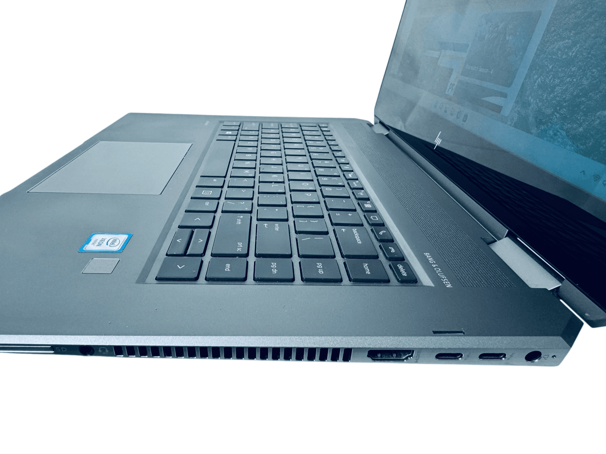hp-zbook-studio-fg-01123-4