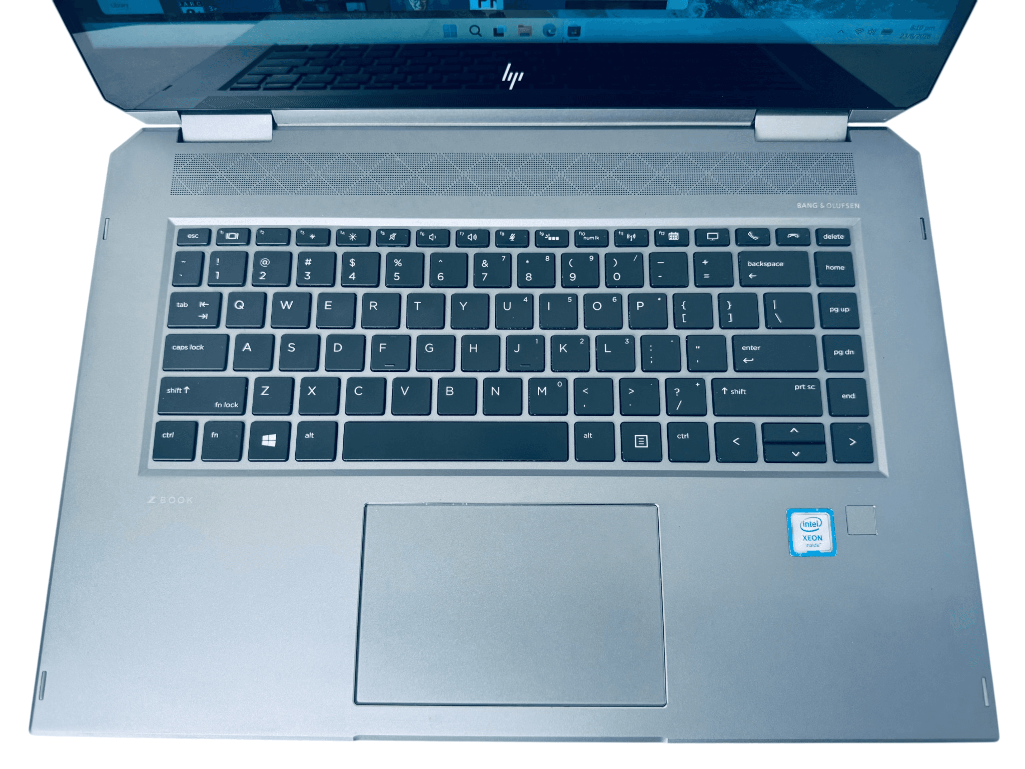 hp-zbook-studio-fg-01123-2