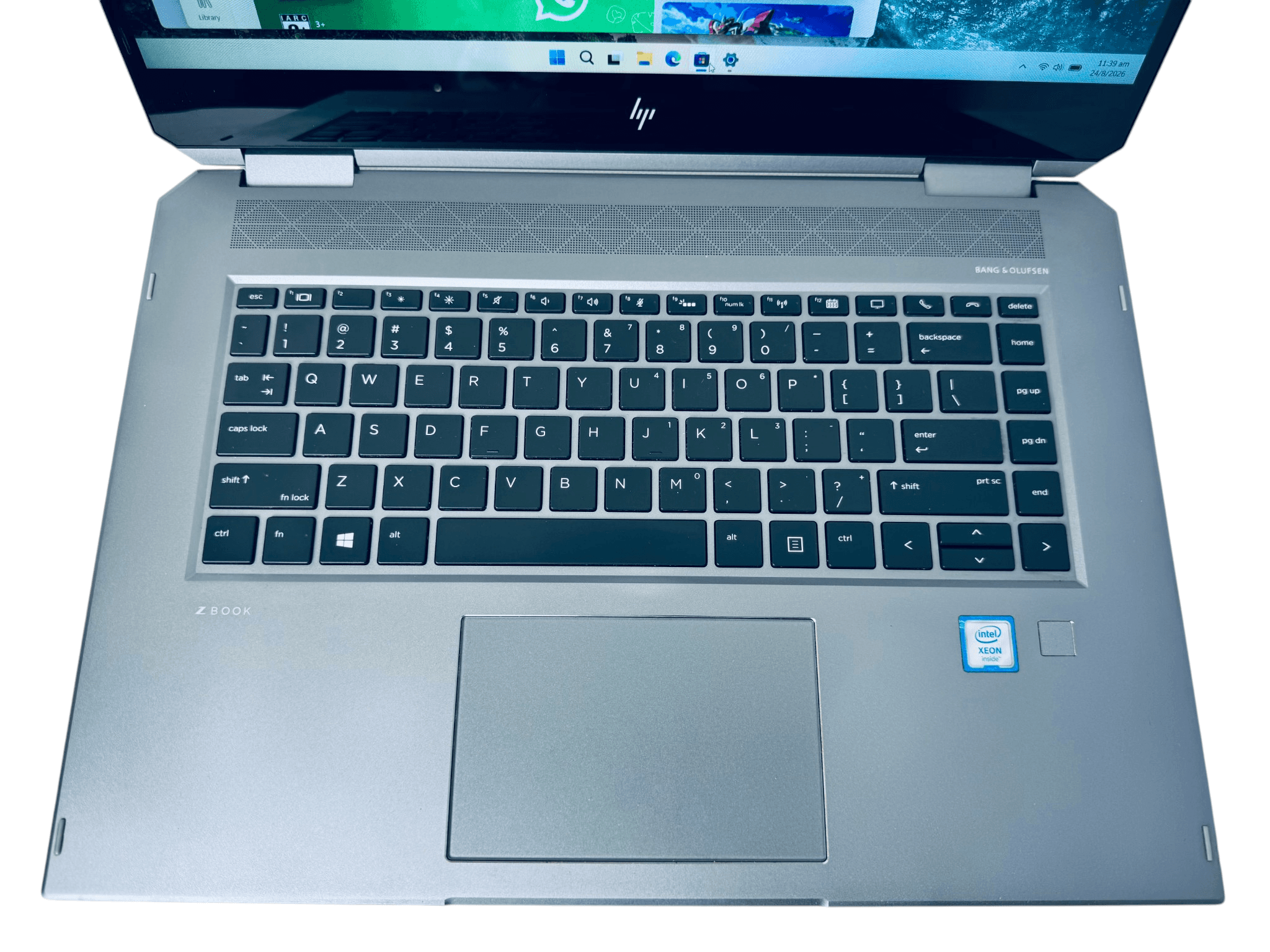 hp-zbook-studio-fg-01124-2