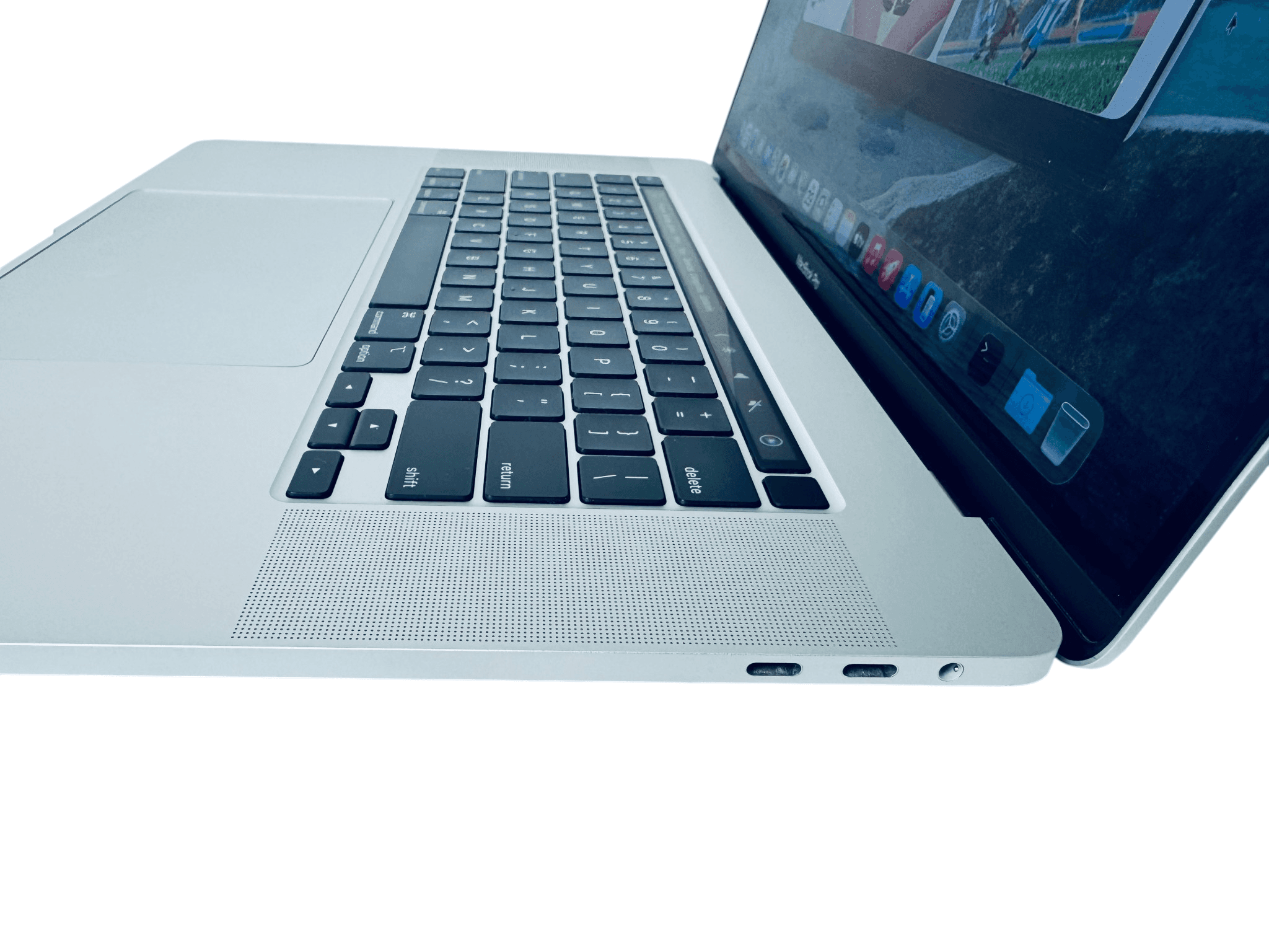 apple-macbook-pro-16-inch-fg-01137-4